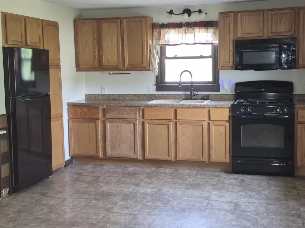 17125 Tyrone Avenue Tyrone Township MI 49330