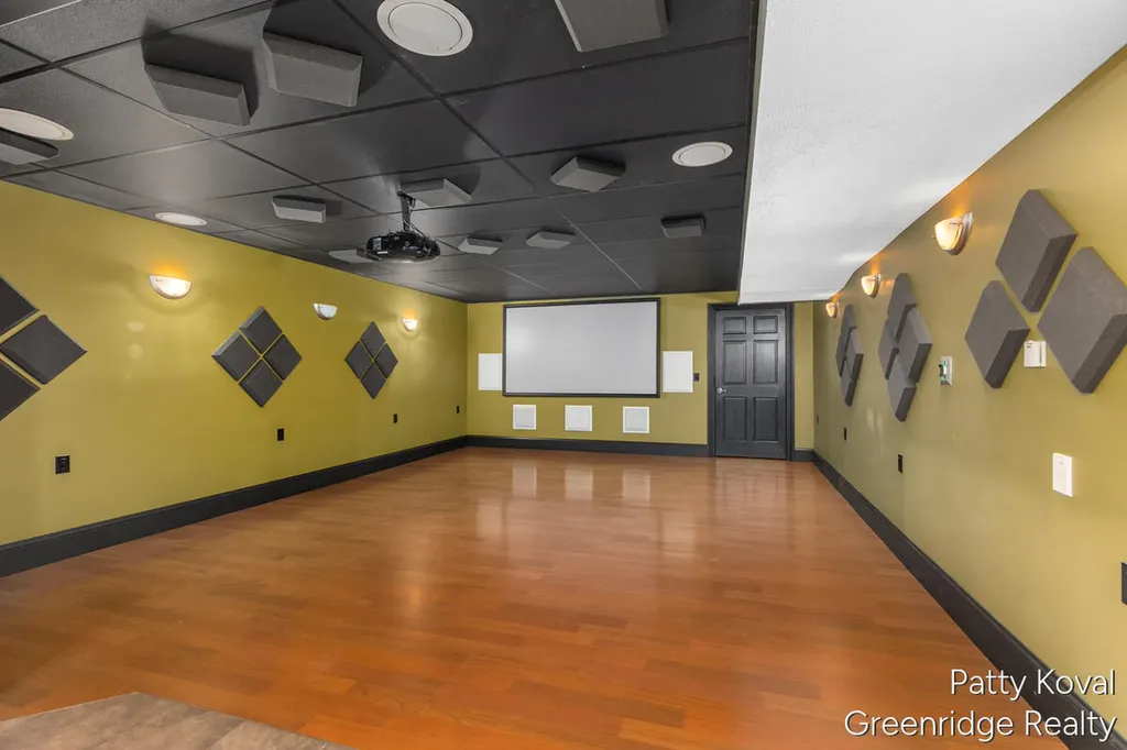 4454 Foxmoor Court Irving Township MI 49333