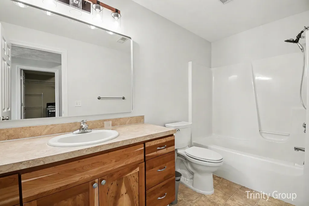 1554 Ponstein Drive Georgetown Charter Township MI 49426