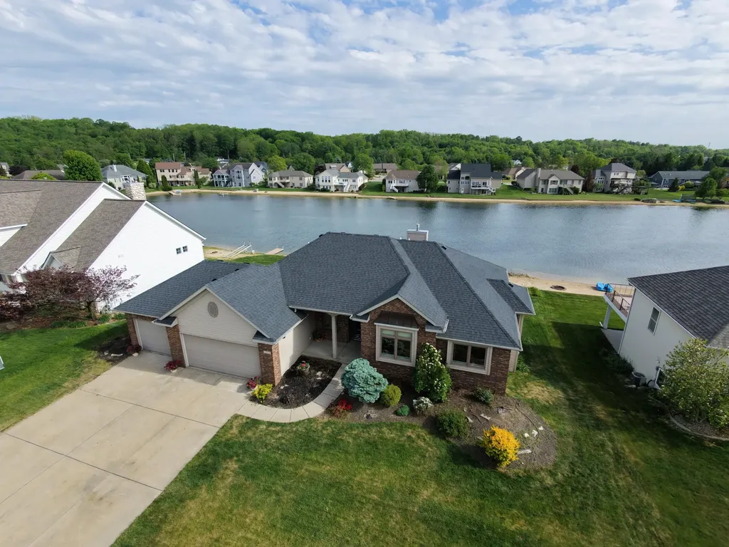 1554 Ponstein Drive Georgetown Charter Township MI 49426