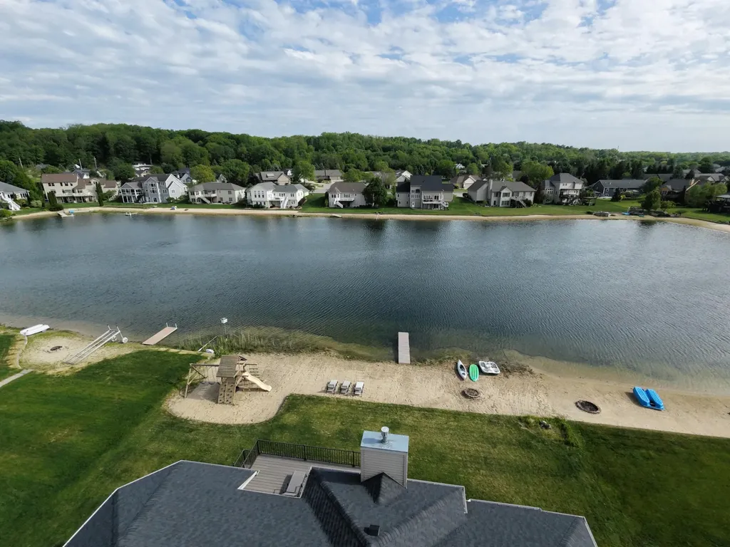 1554 Ponstein Drive Georgetown Charter Township MI 49426