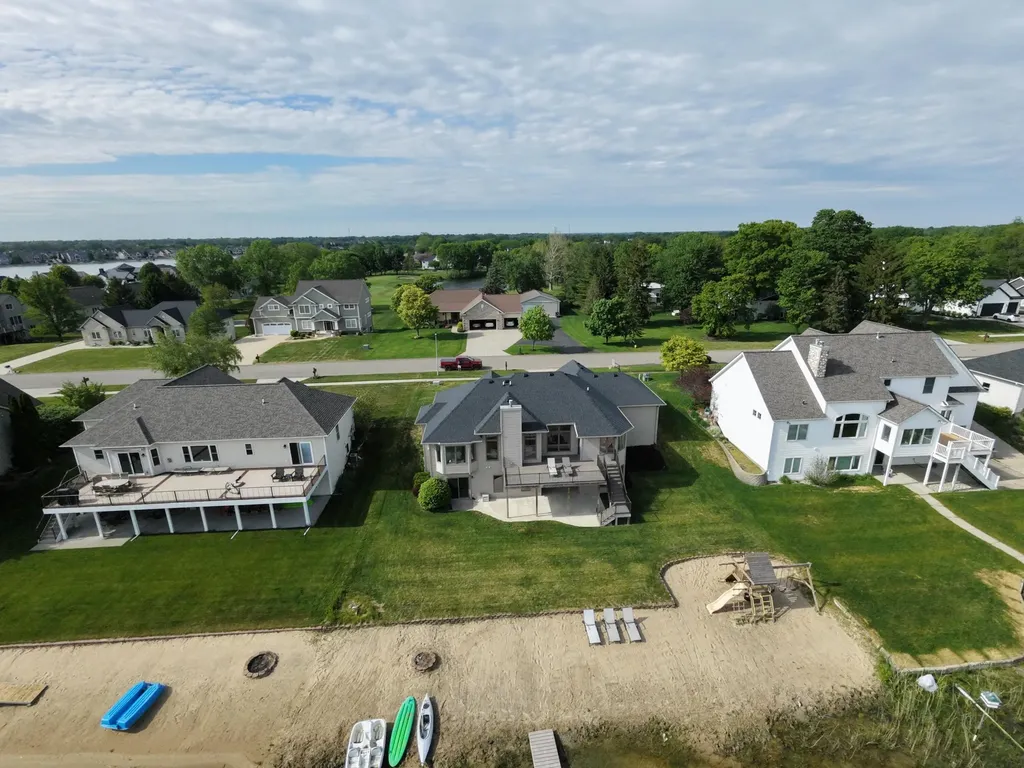 1554 Ponstein Drive Georgetown Charter Township MI 49426