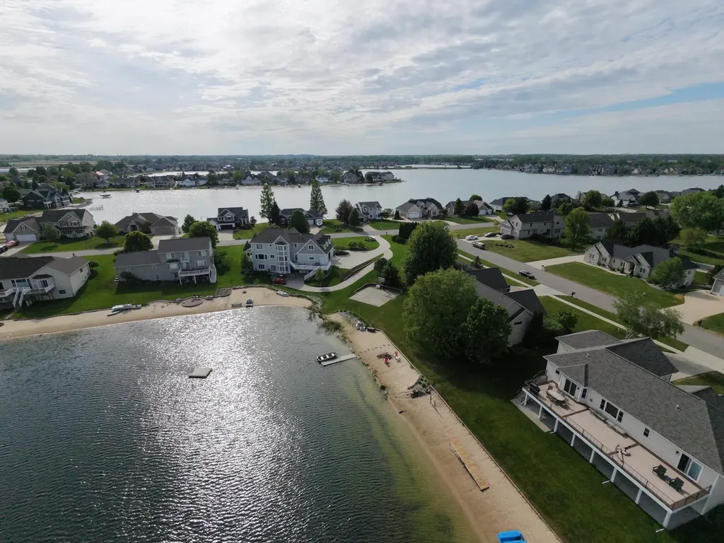 1554 Ponstein Drive Georgetown Charter Township MI 49426
