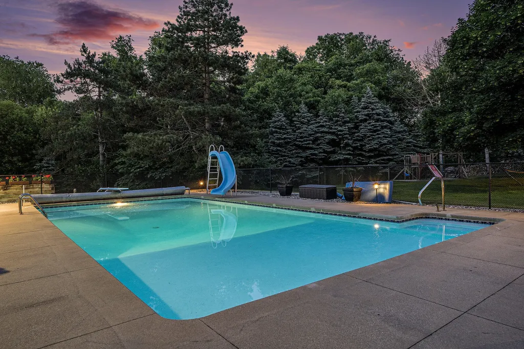 10310 E Rivershore Drive SE Caledonia Township MI 49302
