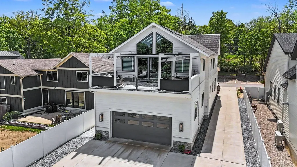 7187 Bronson Street SE Ada Township MI 49301