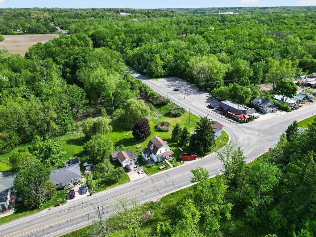 1387 E Riverside Drive Ionia Township MI 48846