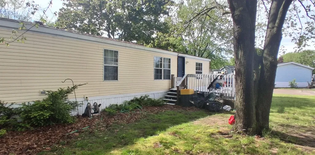 4502 Saturn Drive NE Algoma Township MI 49341