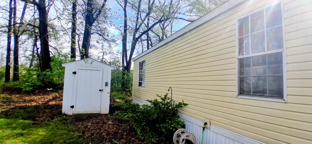 4502 Saturn Drive NE Algoma Township MI 49341