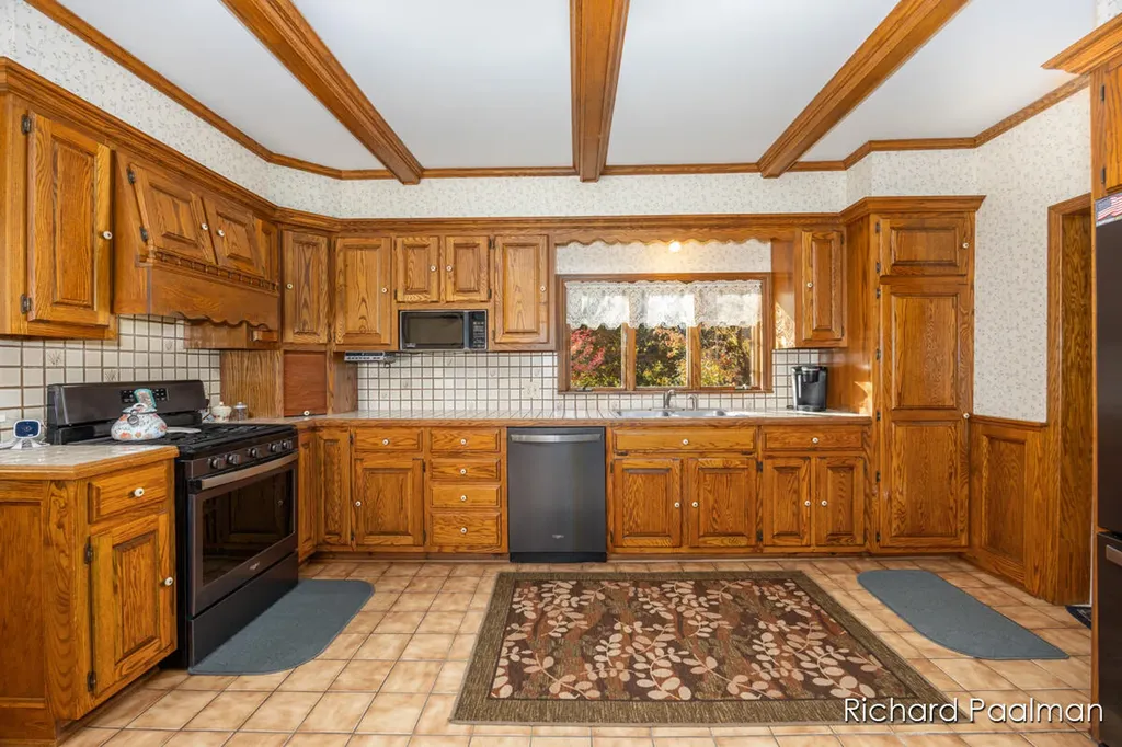 7472 84th Street SE Caledonia Township MI 49316