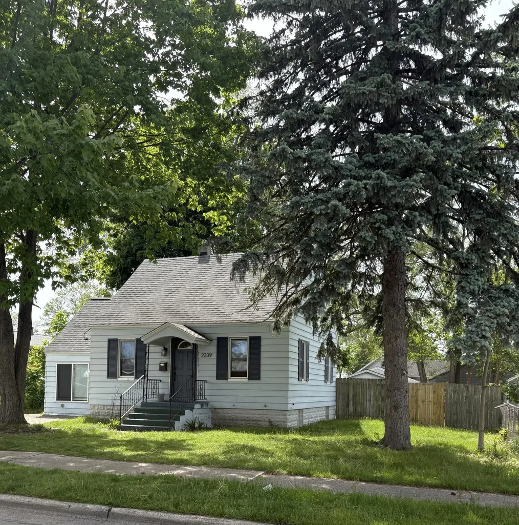 2339 Camden Avenue SW Wyoming City MI 49519
