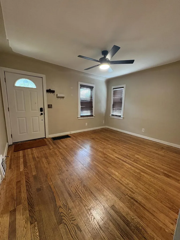 2339 Camden Avenue SW Wyoming City MI 49519