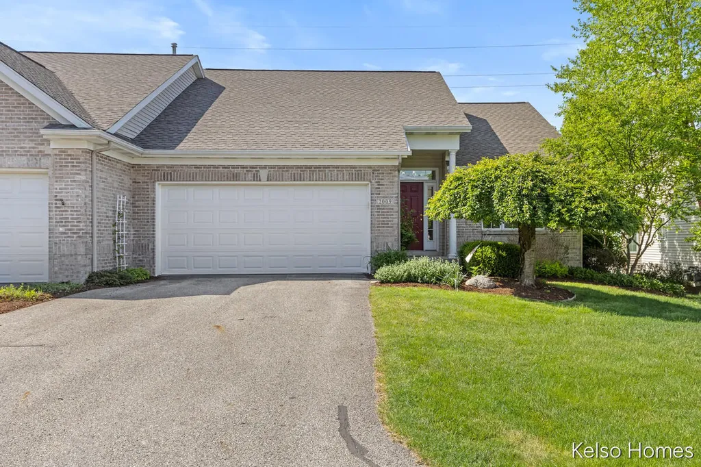 2009 Bryceway Court NE Grand Rapids City MI 49505