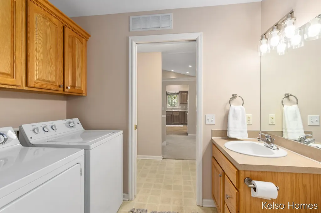 2009 Bryceway Court NE Grand Rapids City MI 49505