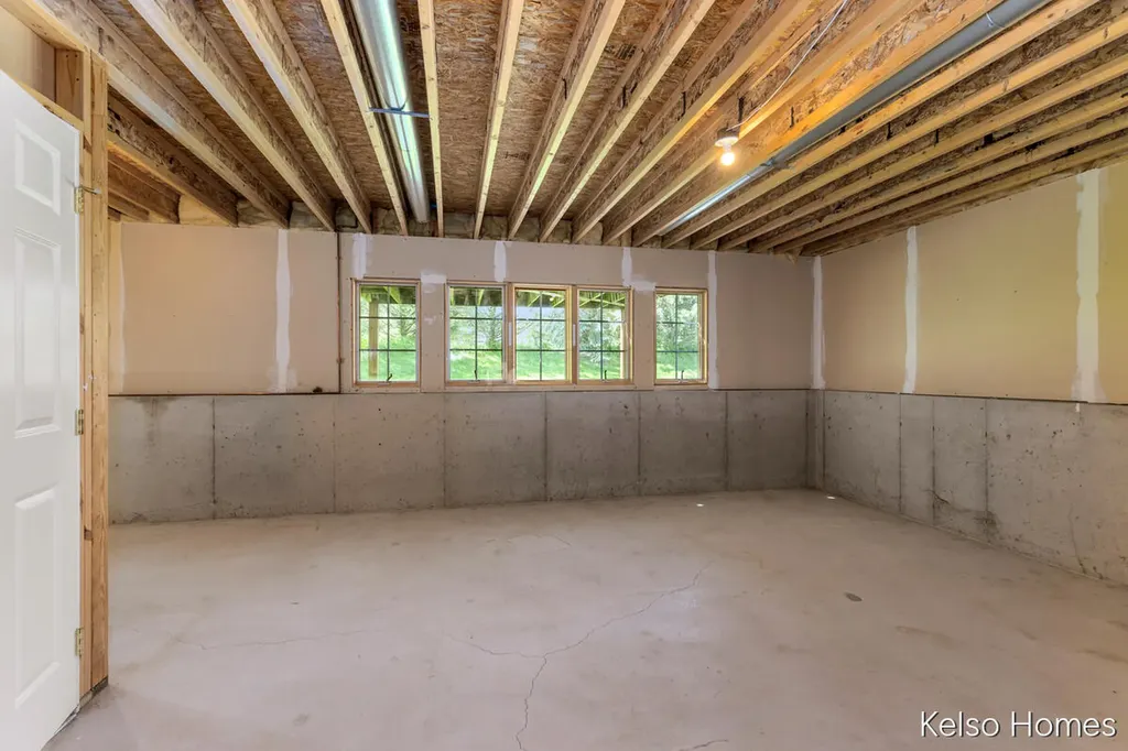 2009 Bryceway Court NE Grand Rapids City MI 49505