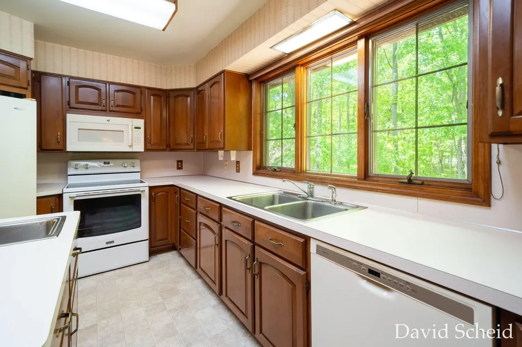 10225 River Shore Drive Caledonia Township MI 49316
