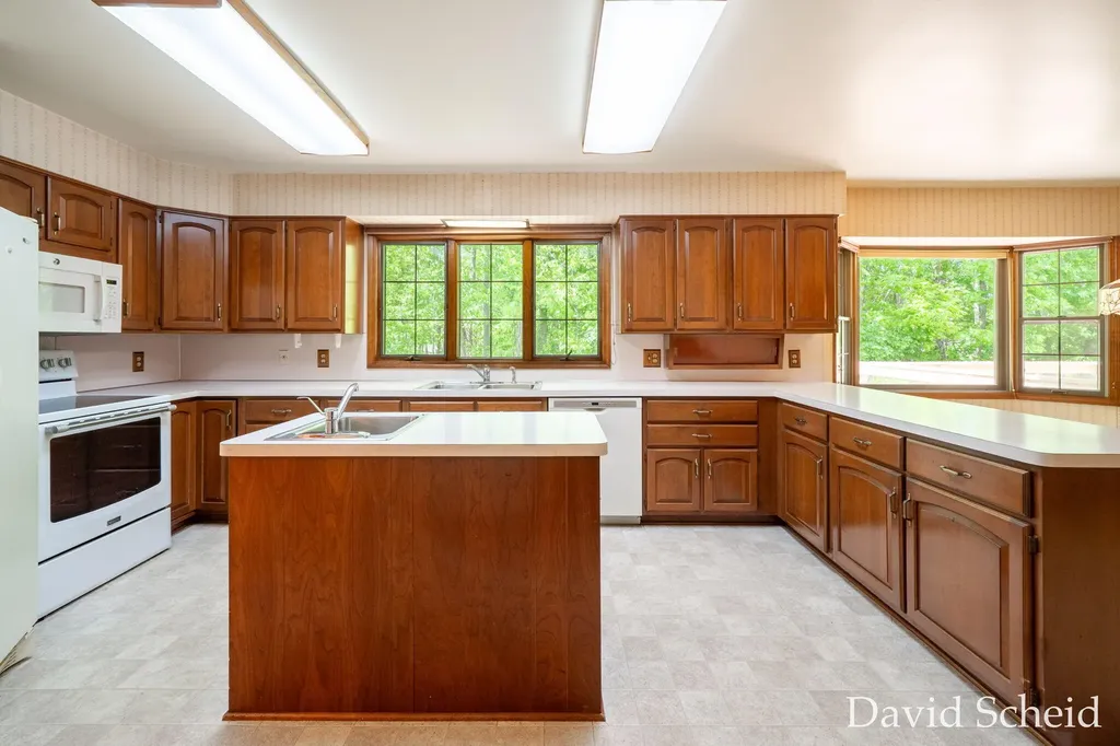 10225 River Shore Drive Caledonia Township MI 49316