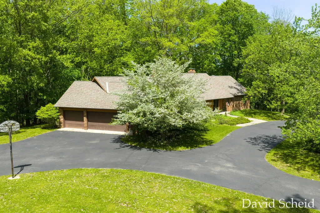 10225 River Shore Drive Caledonia Township MI 49316