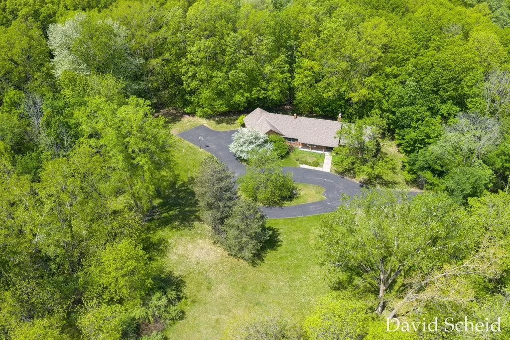 10225 River Shore Drive Caledonia Township MI 49316