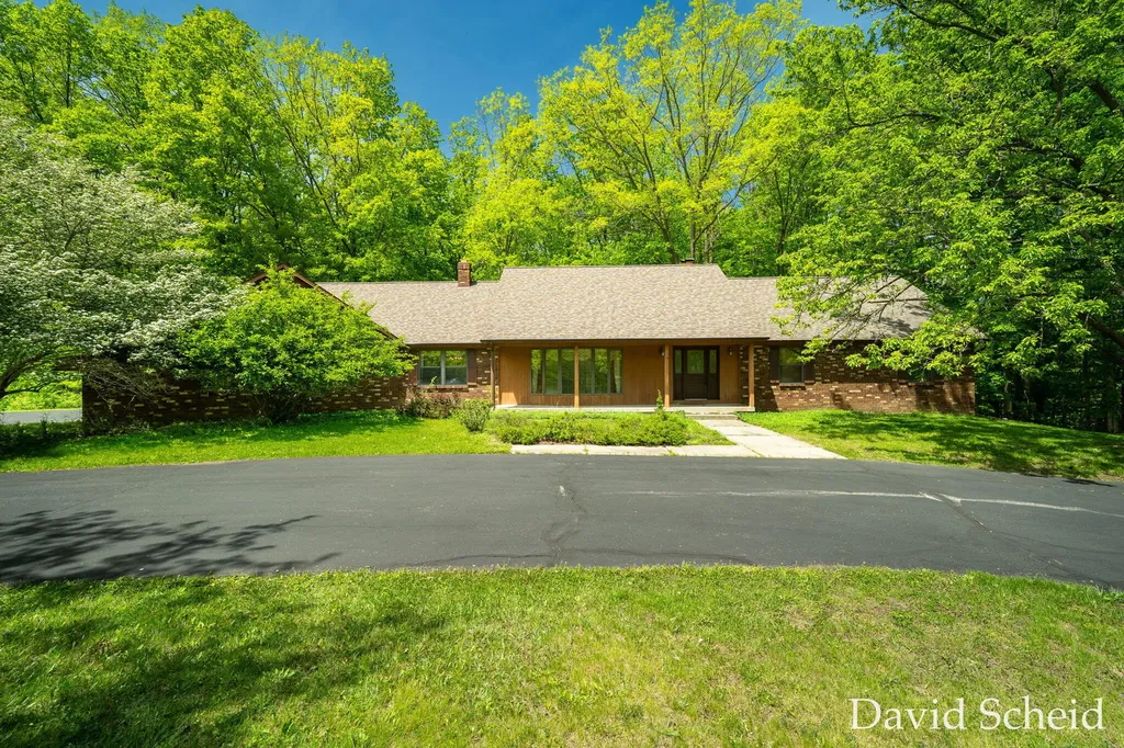 10225 River Shore Drive Caledonia Township MI 49316
