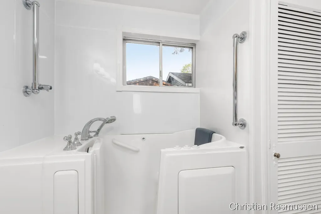 1025 Adams Street NW Douglass Township MI 48888