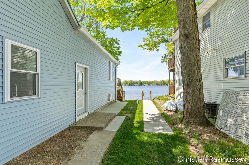 1025 Adams Street NW Douglass Township MI 48888