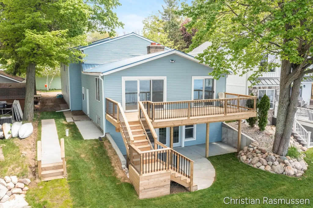 1025 Adams Street NW Douglass Township MI 48888