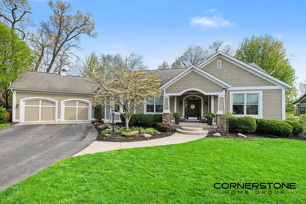 4263 S Oak Pointe Court NE Plainfield Charter Township MI 49525