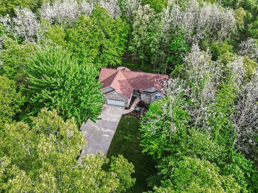5224 Bonasa Drive NE Courtland Township MI 49341