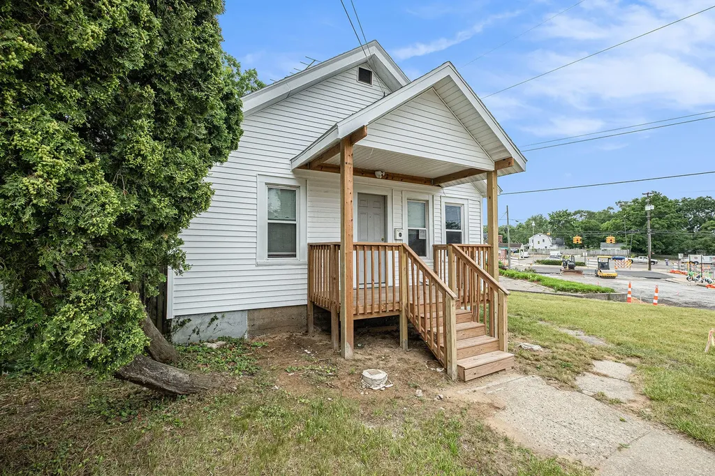 1222 Boston Street SE Grand Rapids City MI 49507