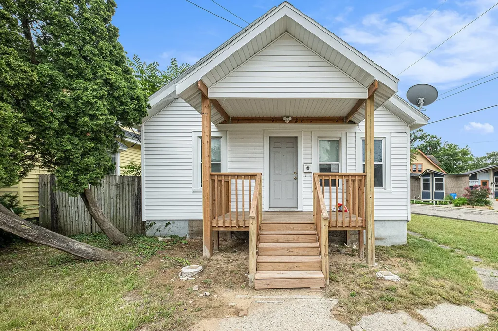 1222 Boston Street SE Grand Rapids City MI 49507