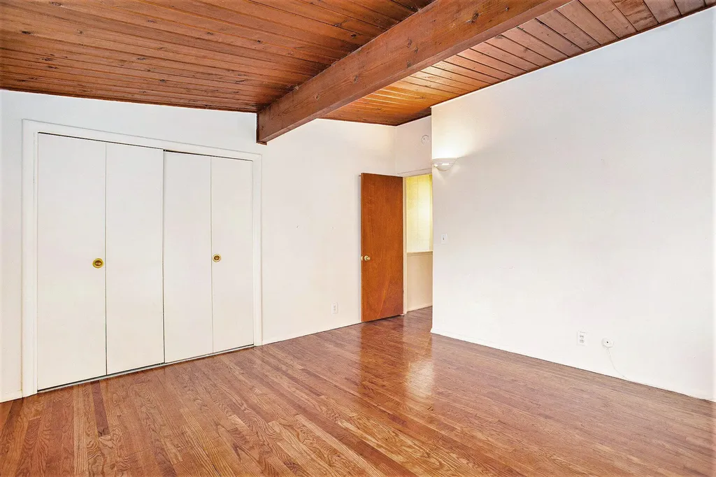 1258 Northfield Avenue NE Grand Rapids City MI 49505