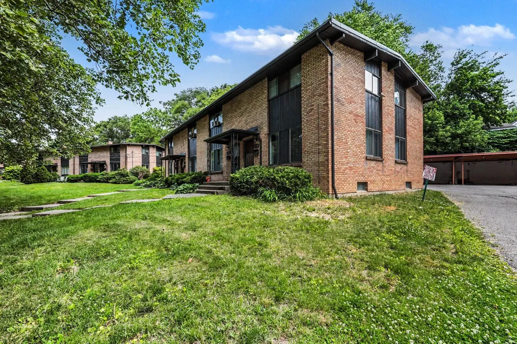 1258 Northfield Avenue NE Grand Rapids City MI 49505