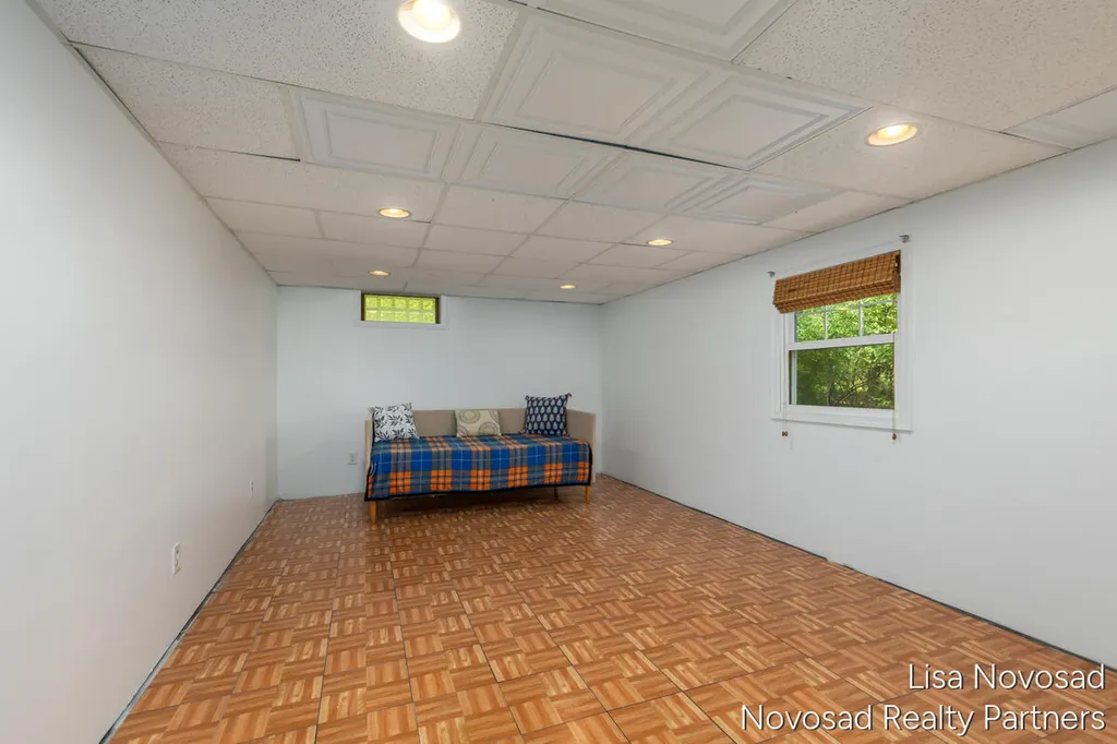 225 Alewa Drive NW Grand Rapids City MI 49504