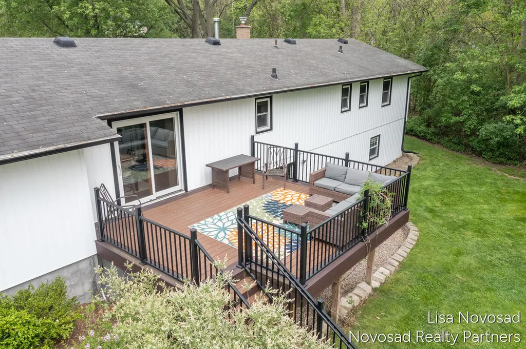 225 Alewa Drive NW Grand Rapids City MI 49504