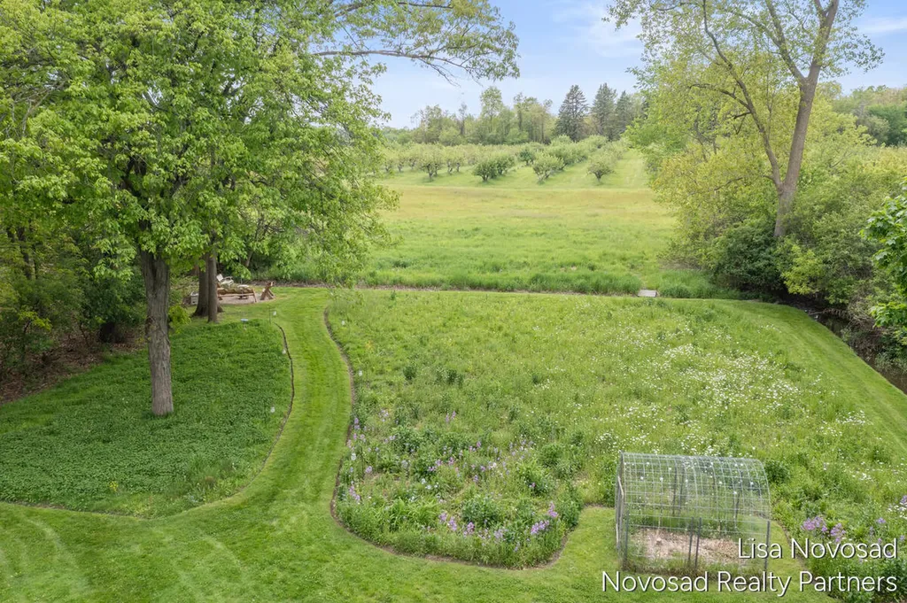 225 Alewa Drive NW Grand Rapids City MI 49504
