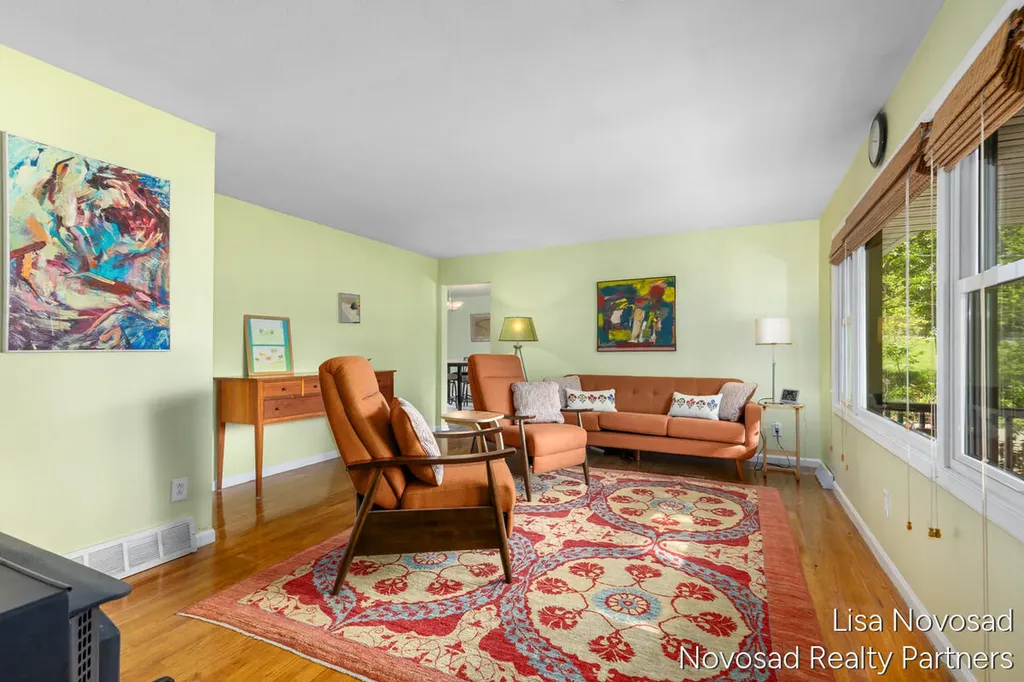 225 Alewa Drive NW Grand Rapids City MI 49504