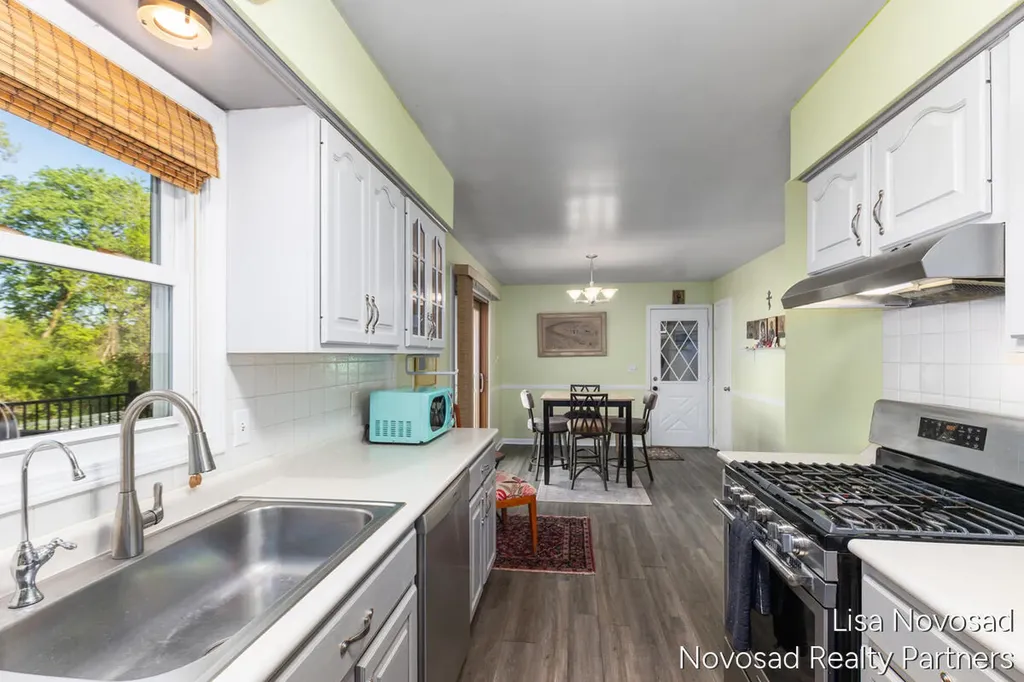 225 Alewa Drive NW Grand Rapids City MI 49504
