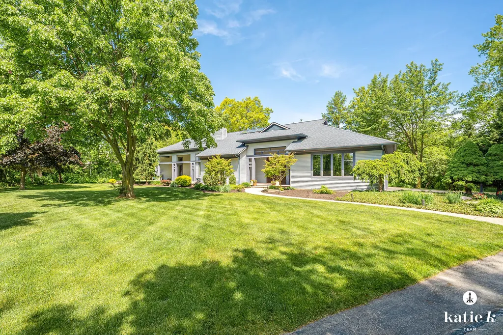 1055 Bradford Hollow Lane NE Grand Rapids Charter Township MI 49525