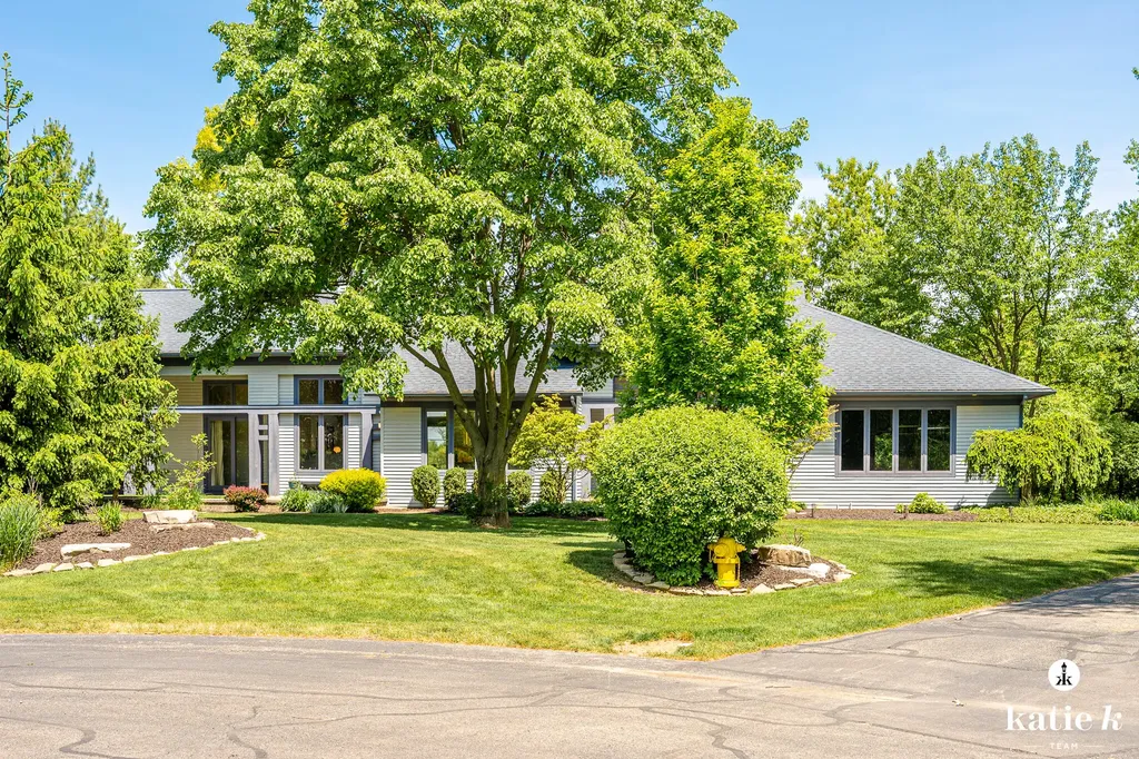 1055 Bradford Hollow Lane NE Grand Rapids Charter Township MI 49525