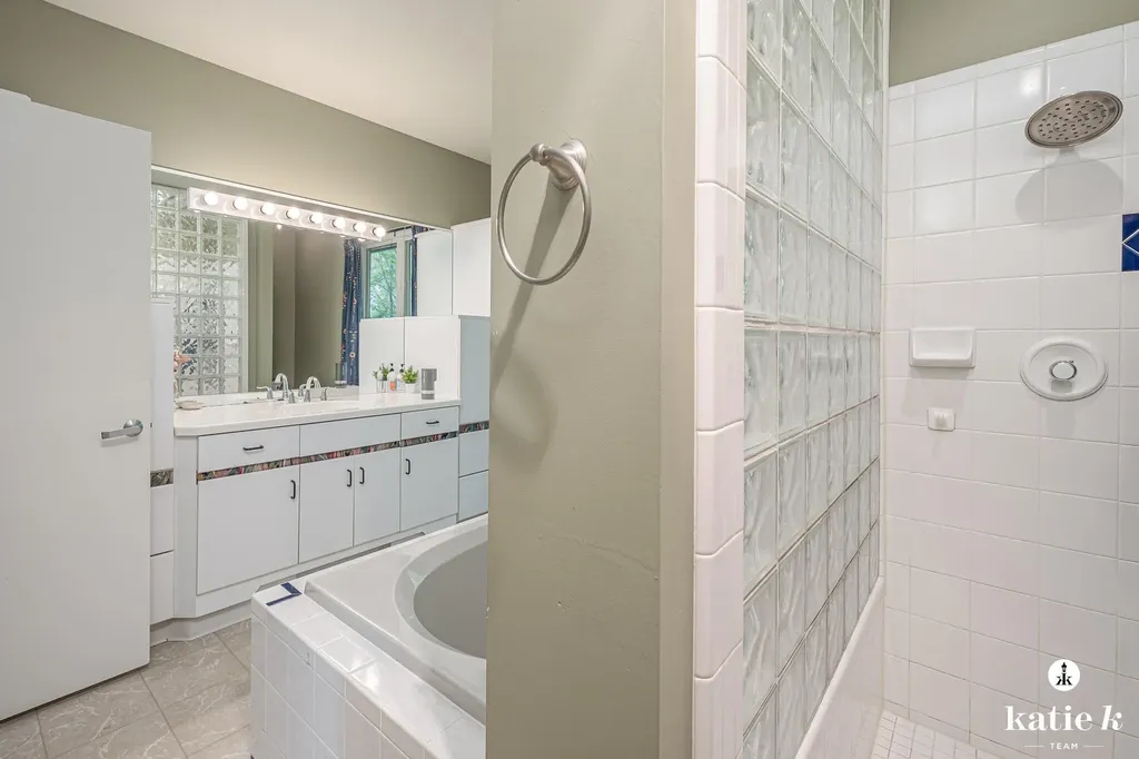 1055 Bradford Hollow Lane NE Grand Rapids Charter Township MI 49525