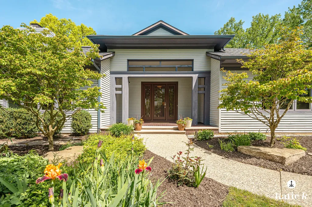 1055 Bradford Hollow Lane NE Grand Rapids Charter Township MI 49525