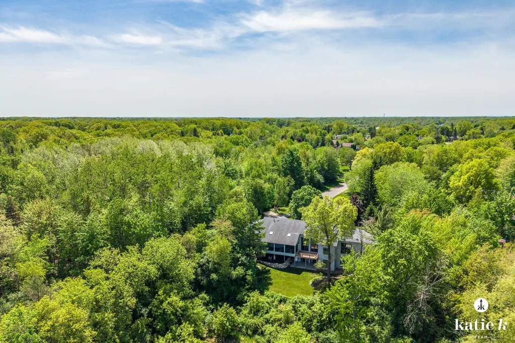1055 Bradford Hollow Lane NE Grand Rapids Charter Township MI 49525