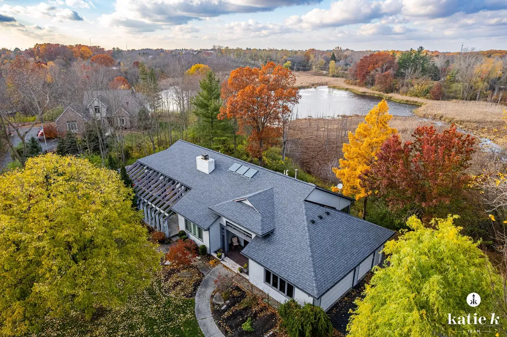 1055 Bradford Hollow Lane NE Grand Rapids Charter Township MI 49525