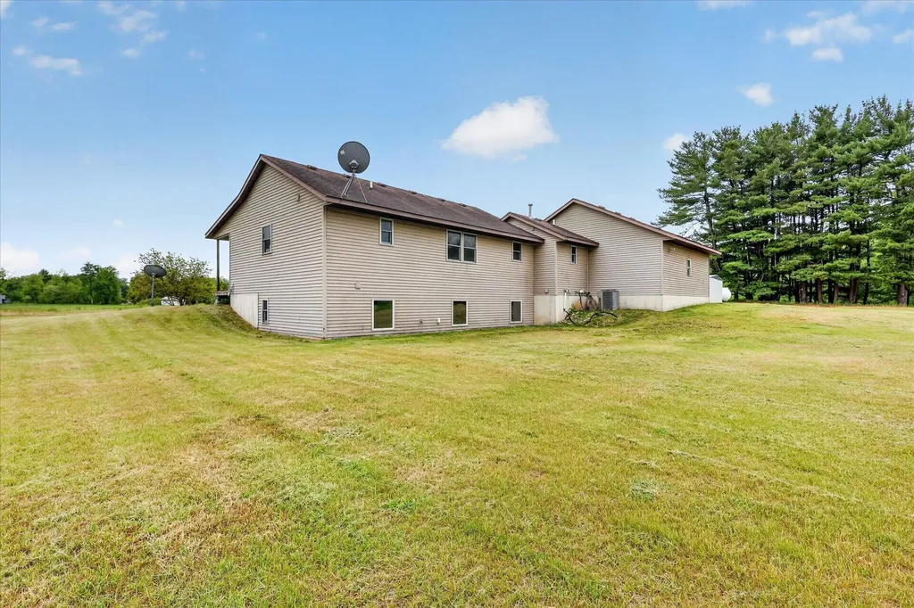 1245 138th Avenue Dorr Township MI 49348