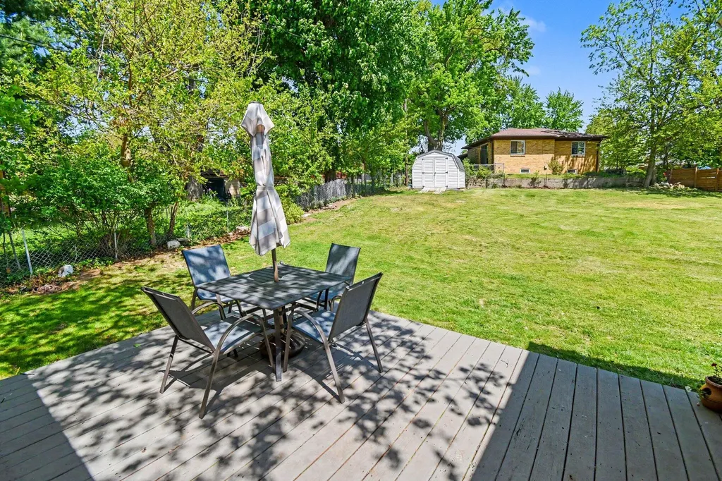 2005 Brandon Drive NW Grand Rapids City MI 49504