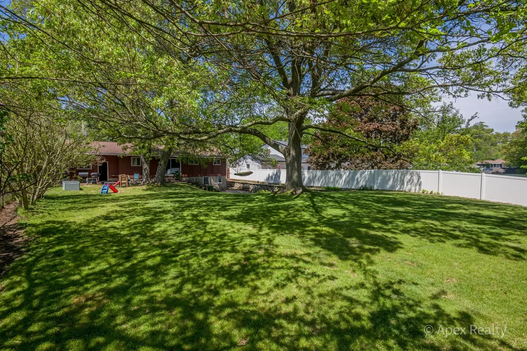 3436 Butler Drive Norton Shores City MI 49441