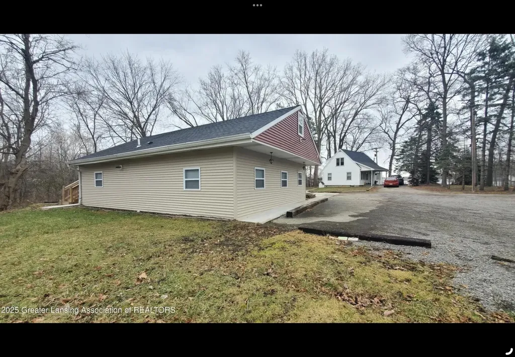 1954-1964 E Saginaw Street Meridian Charter Township MI 48823