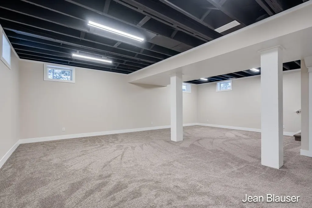 10 1st Street Mecosta Township MI 49346