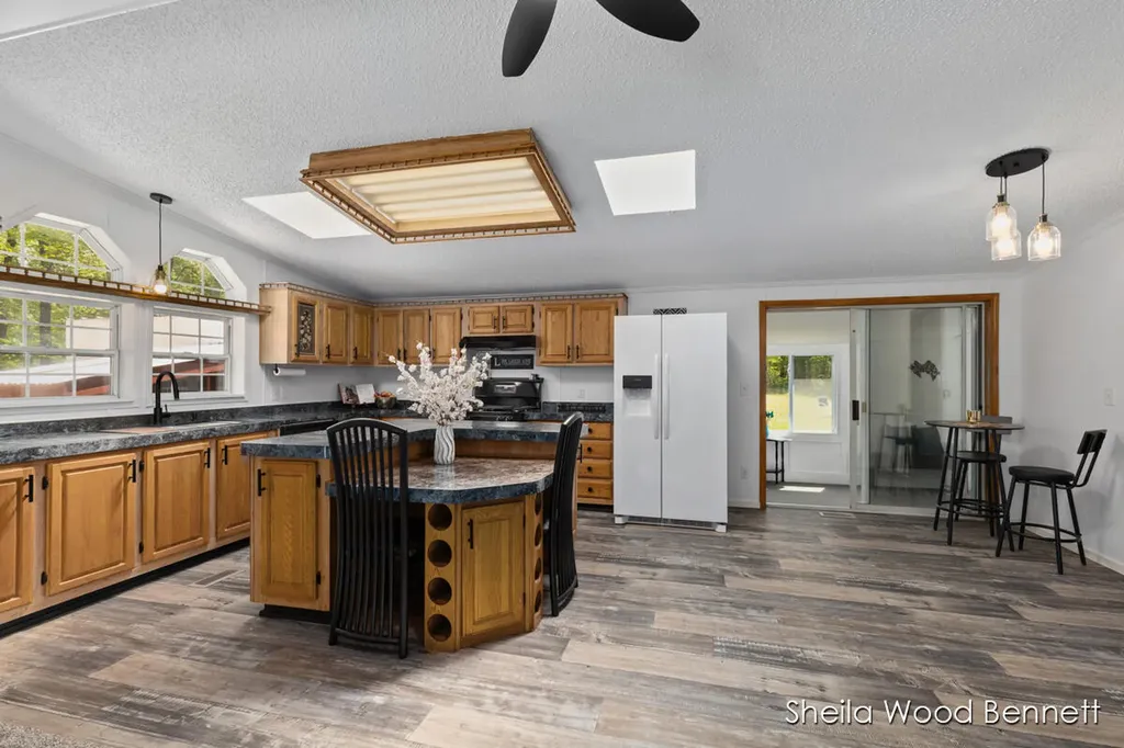 7838 E 80th Street Croton Township MI 49329