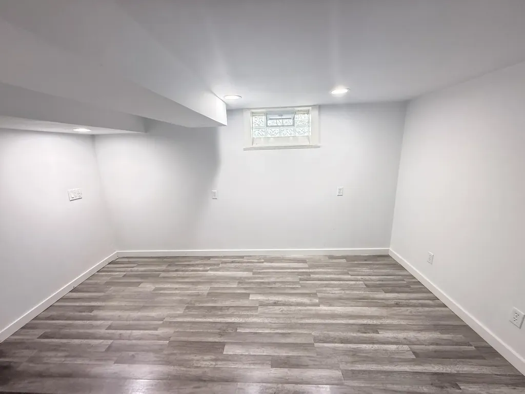 3233 Wayburn Avenue SW Grandville City MI 49418